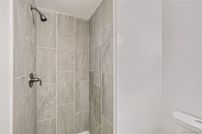 Master Bath - 8661 McDougal St