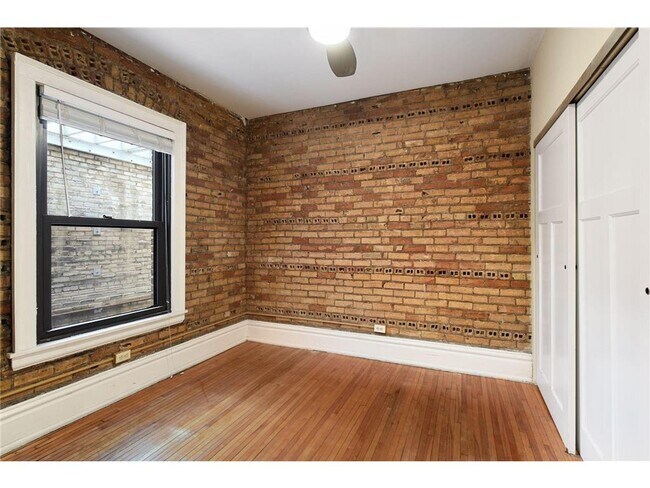 Building Photo - 1204 Harmon Pl