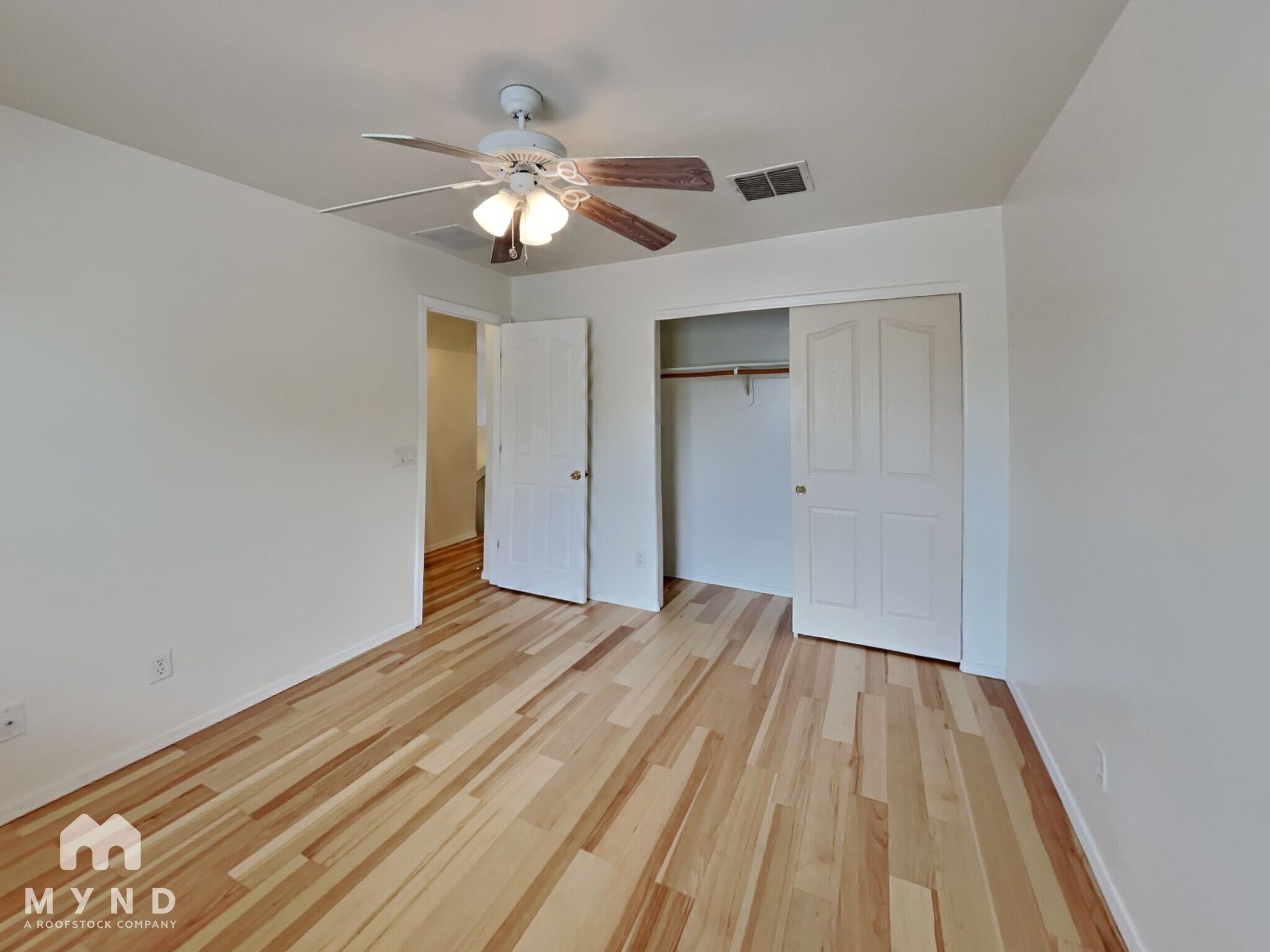 Building Photo - 9977 E Emberwood Dr