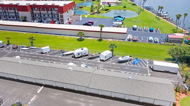 Building Photo - 630 S Brevard Ave