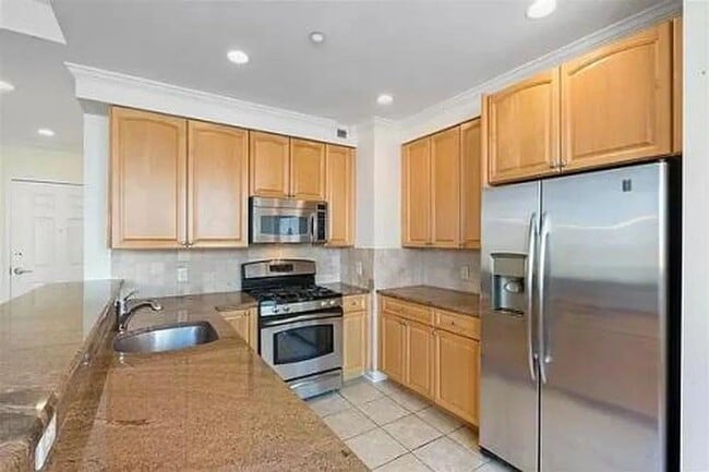 Building Photo - 311 Washington St