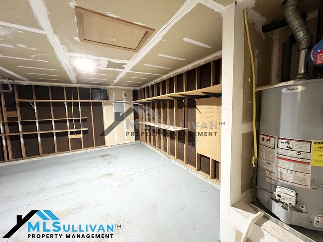 Building Photo - 4504 Conklin Dr