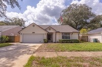 Building Photo - 14180 Hampton Falls Dr N