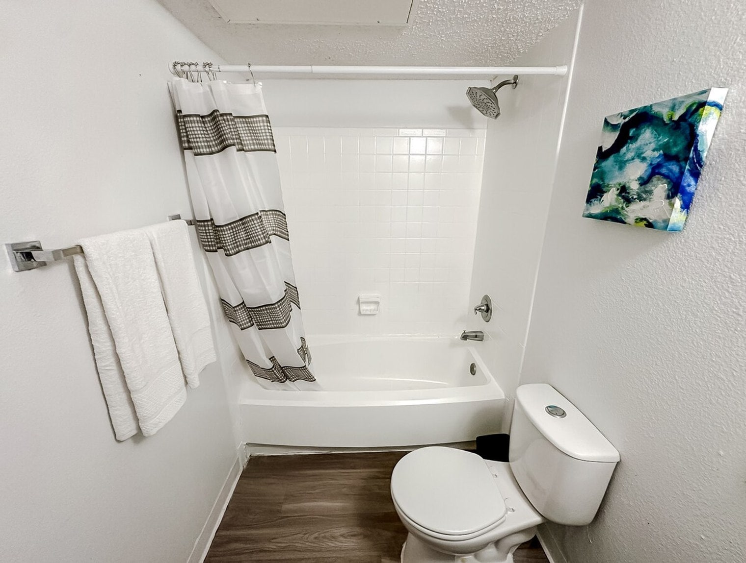 Building Photo - 1071 Clayton Ln