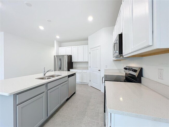 Building Photo - 1679 Meadowlark Dr
