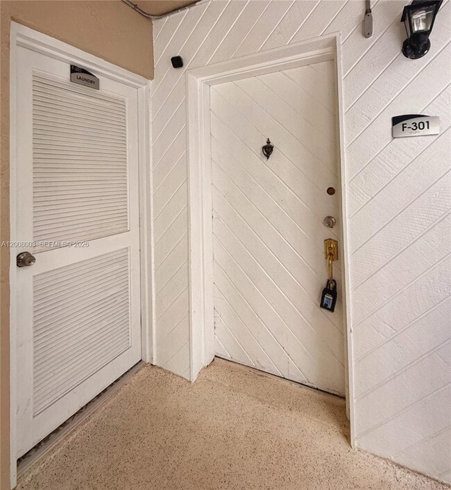 Building Photo - 511 Ives Dairy Rd