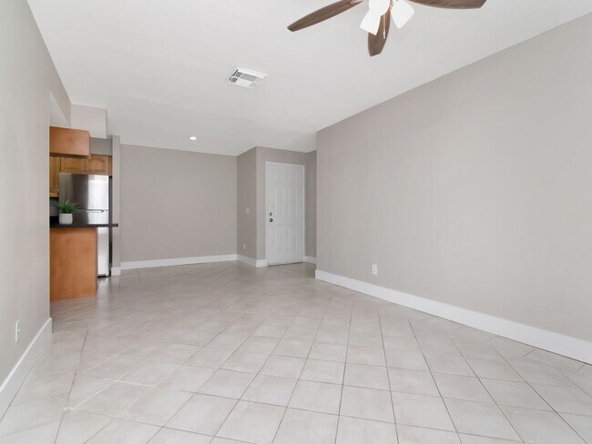 Building Photo - Ground Floor 2 Bedroom 2 Bath - Gated Comm...