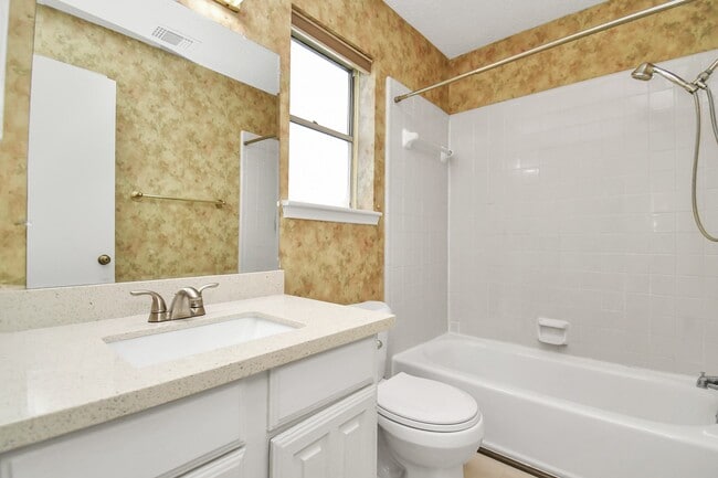 Building Photo - 12400 Brookglade Cir