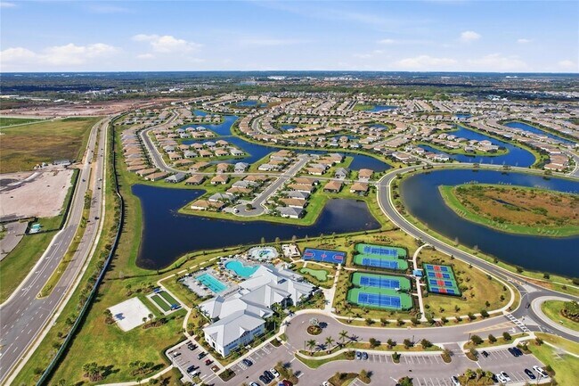 Building Photo - 15169 Serene Shrs Lp