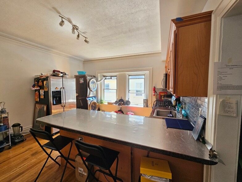 Building Photo - 1 Vassar Ave