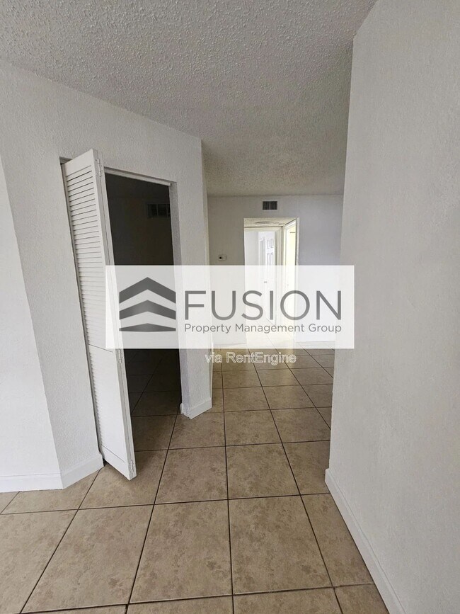 Building Photo - 400 NW 65th Ave