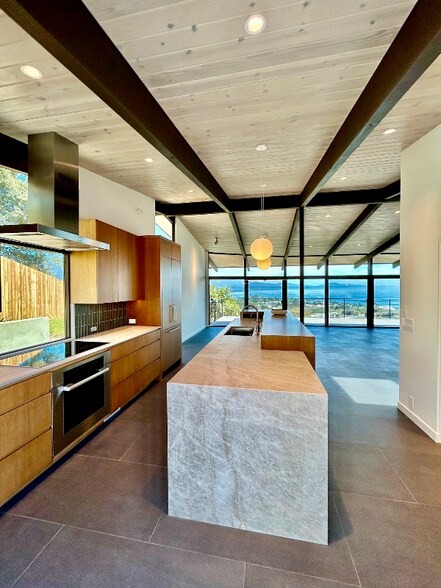 Building Photo - 1127 Harbor Hills Ln