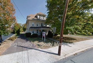 Building Photo - 477 E Main St