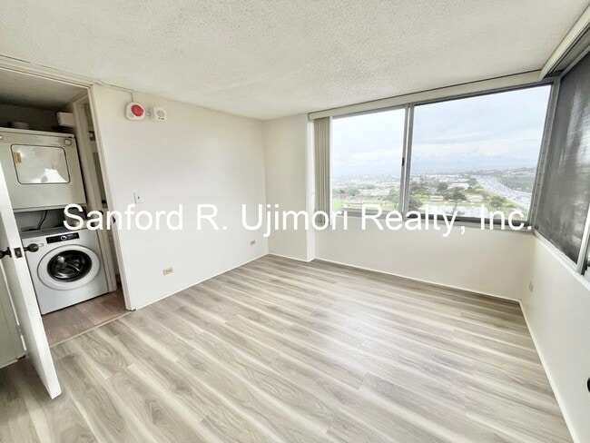 Building Photo - prsq1007