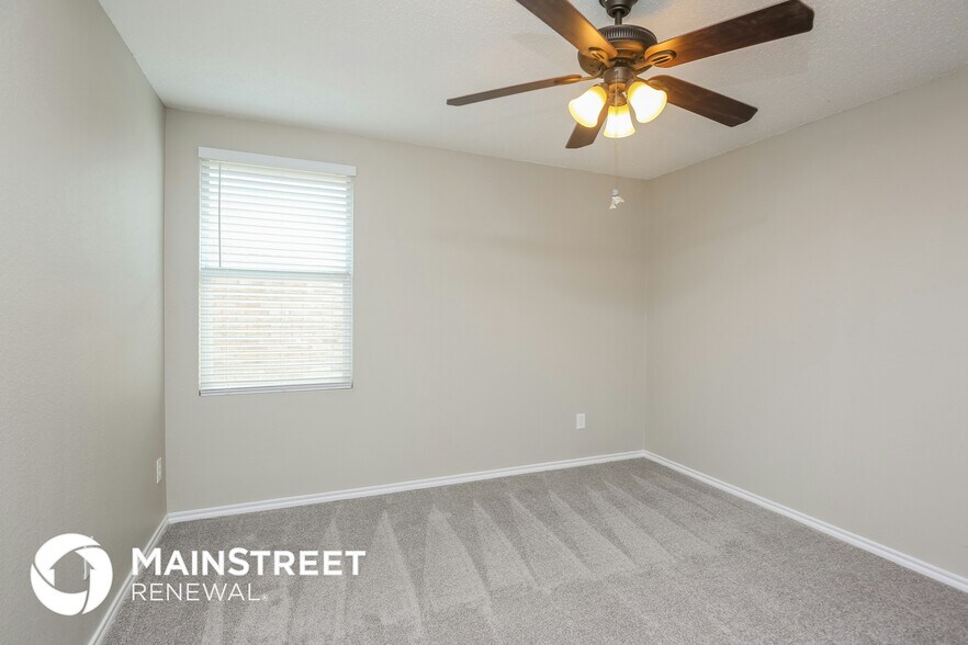 Building Photo - 941 Stone Chapel Way