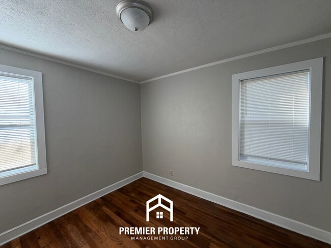 Building Photo - 3145 N Lafayette Cir