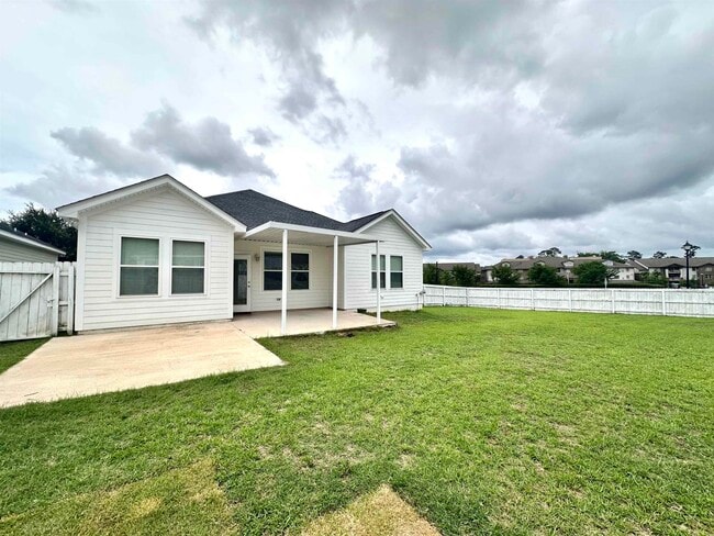 Building Photo - 5021 Caracara Dr