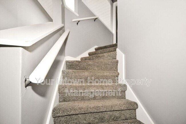 Building Photo - 1415 N Druid Hills Rd NE
