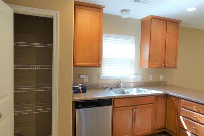 Building Photo - 161 Tiara Ridge Ln