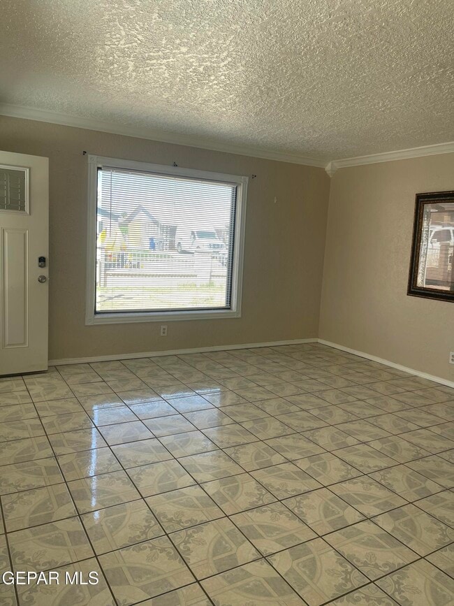 Building Photo - 252 Trinity Pl