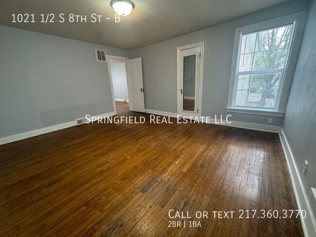 Building Photo - 1021 1/2 S 8th St-B