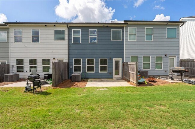 Building Photo - 7134 Gladstone Cir