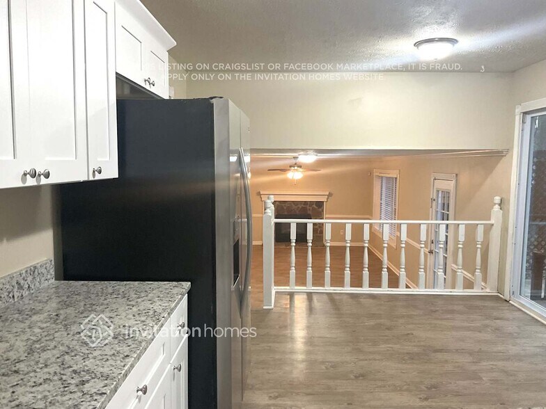 Building Photo - 155 Barrington Dr E