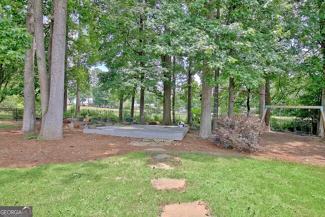 Building Photo - 303 Calgary Dr