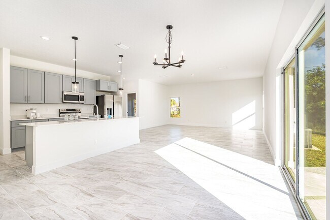 Building Photo - BRAND NEW! 4/2 PALM BAY!