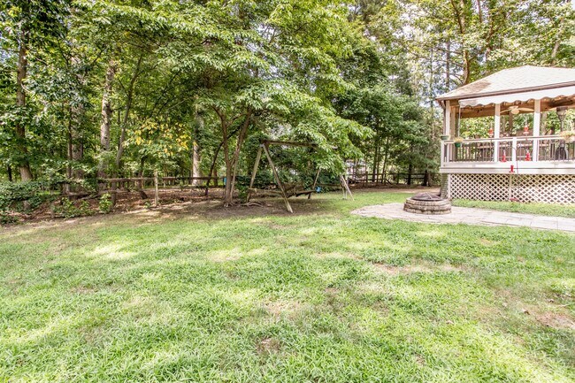 Building Photo - 14530 Fox Knoll Dr