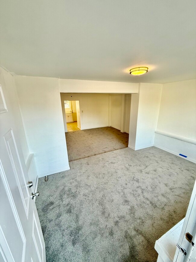 Building Photo - 874 Duplex