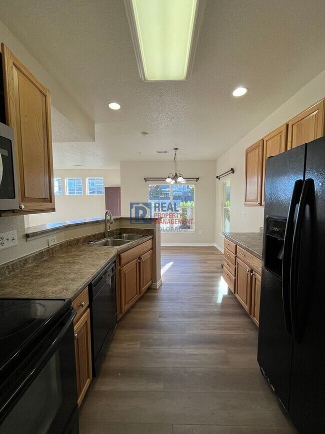 Building Photo - 9591 Pearl Cir