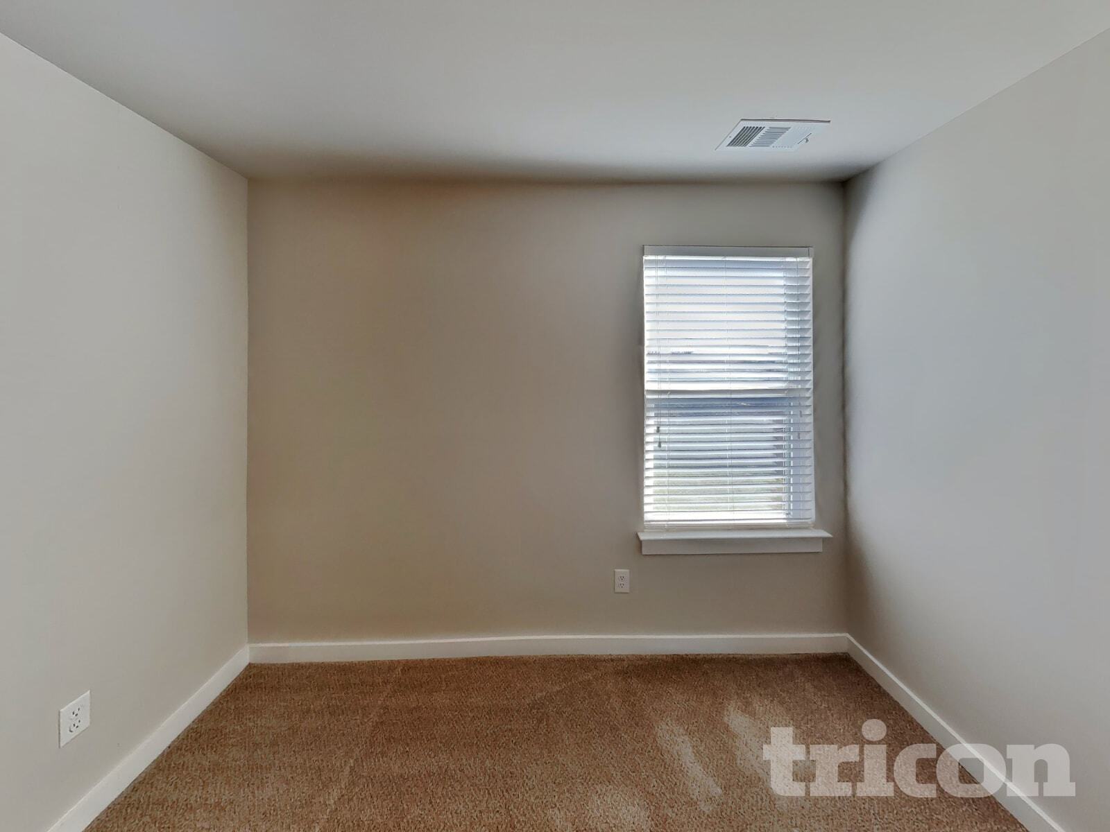 Building Photo - 3025 Commonwealth Dr