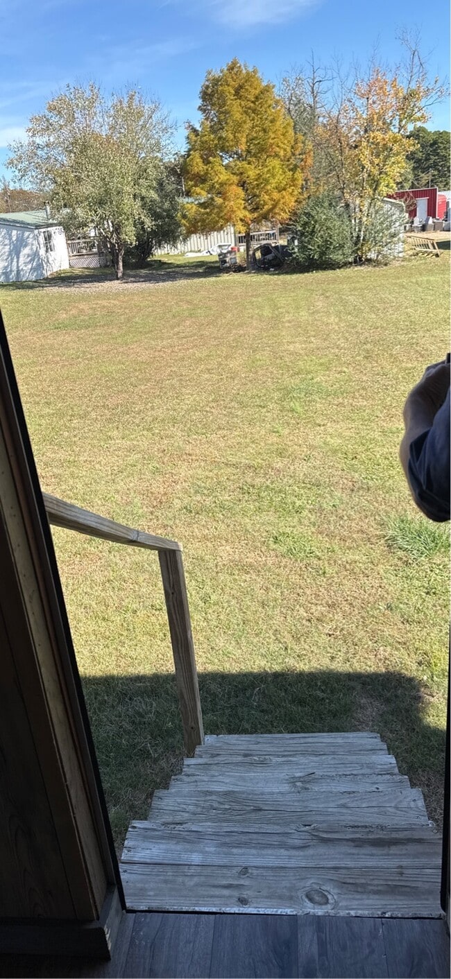 Building Photo - 112 W Spruce