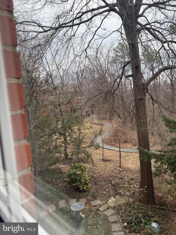 Building Photo - 1612 Mt Eagle Pl