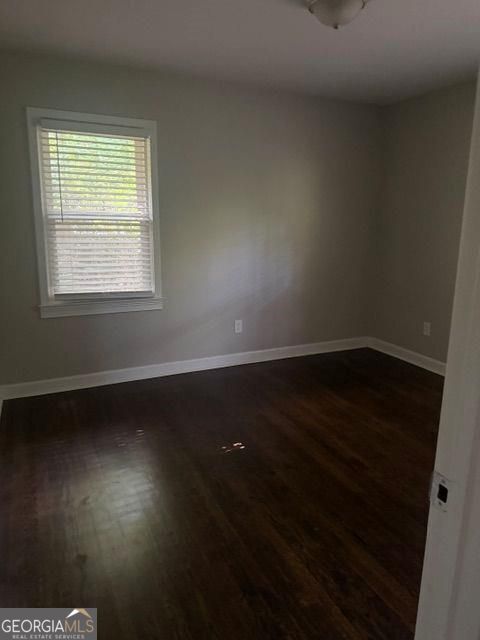 Building Photo - 3155 Beech Dr