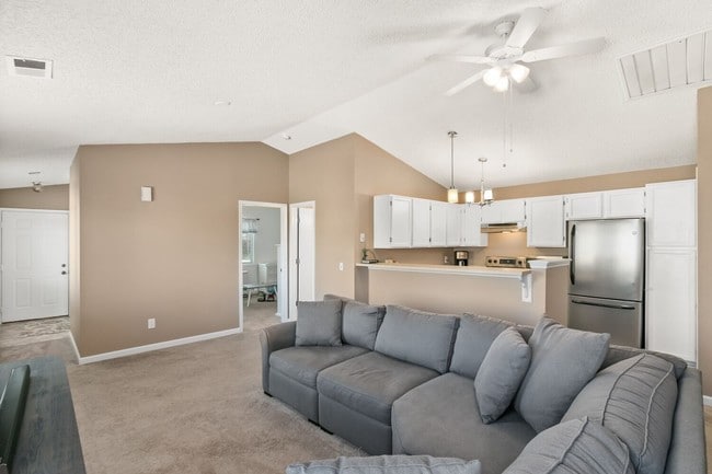 Building Photo - Beautiful 2BD/2BA townhome in Table Mountain Heights