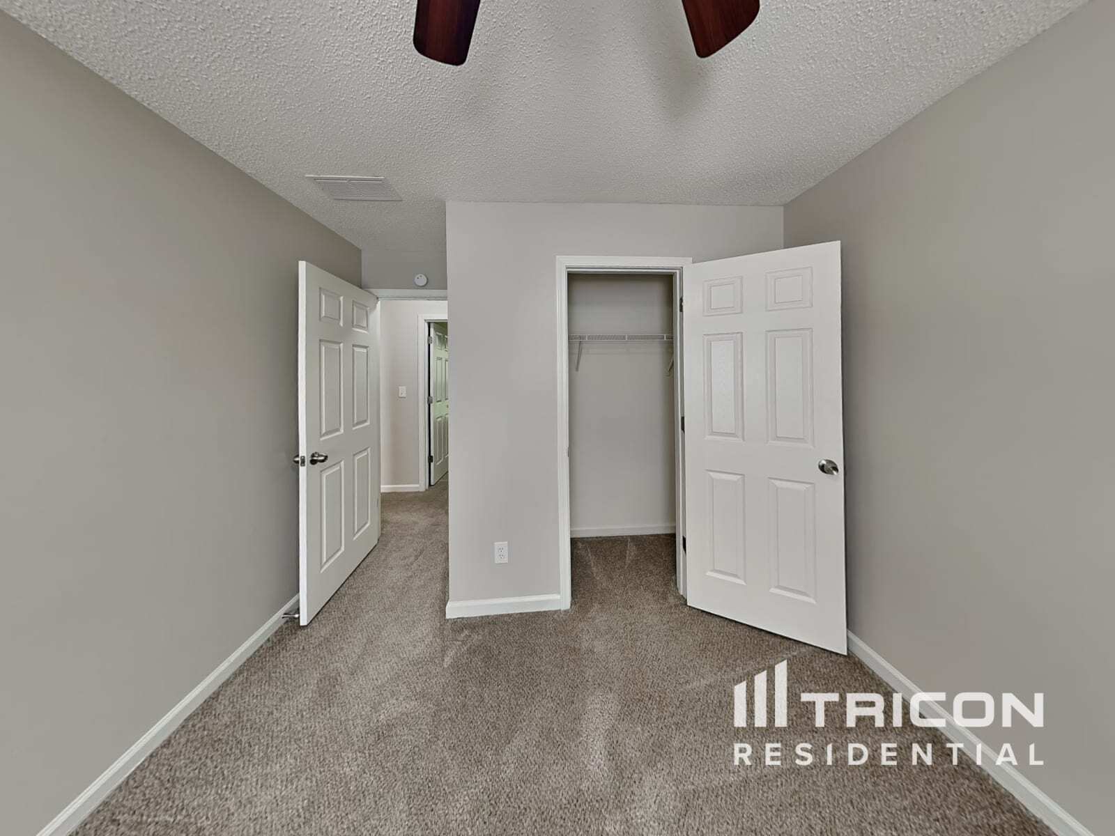 Building Photo - 10587 Village Trail