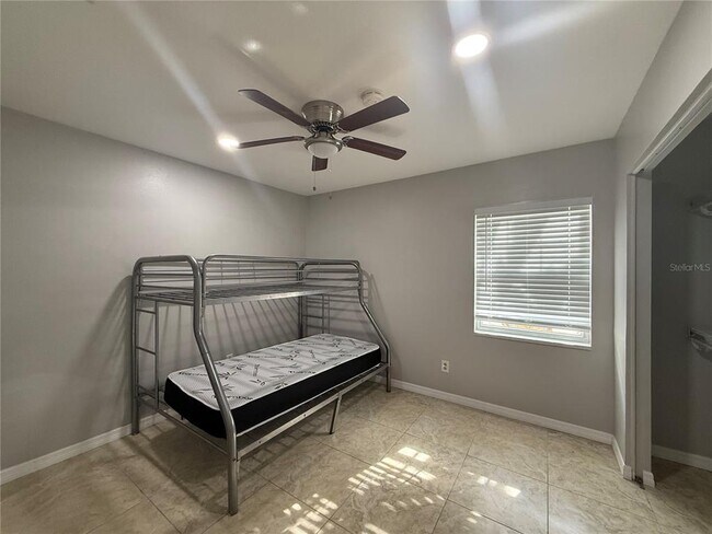 Building Photo - 4410 Waltham Ave