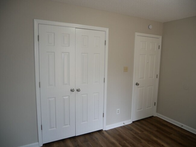 Building Photo - 7609 Clarkfield Pl