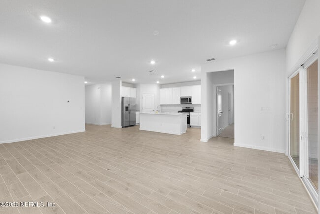 Building Photo - 122 Wrensong Pl