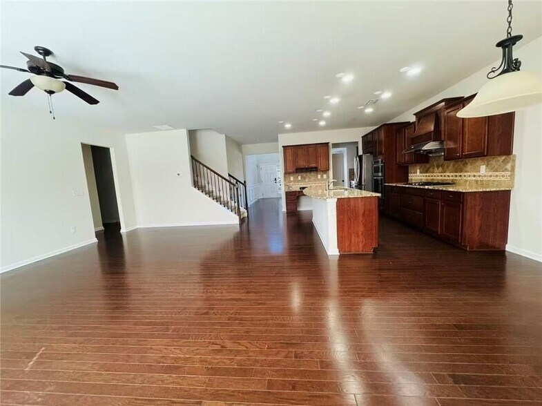 Building Photo - 2450 Northmont Pkwy