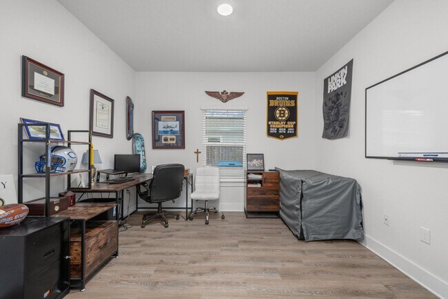 Building Photo - Your Gulf Breeze Dream Home Awaits in Forest Bay