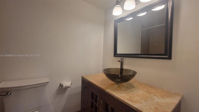 Building Photo - 3300 W Rolling Hills Cir