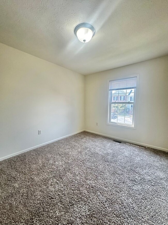Building Photo - Townhome for Rent in Taylor Springs