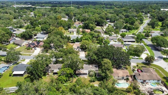 Building Photo - 804 Osceola Trail