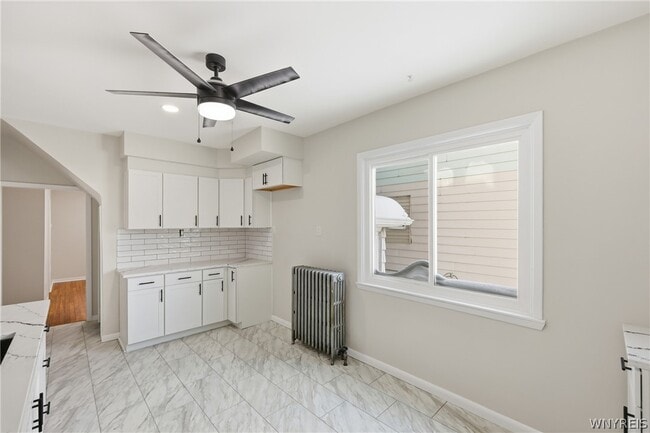 Building Photo - 36 Krakow St