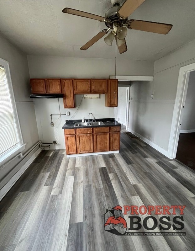 Building Photo - 519 W Columbus Dr