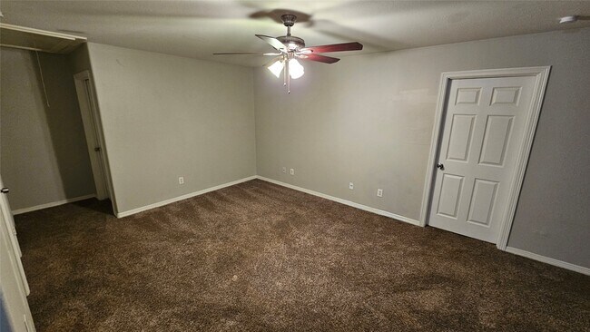 Building Photo - 10130 Berrybriar Ln