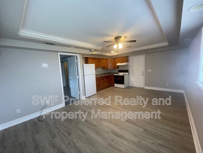 Building Photo - 222 Fairweather Ln